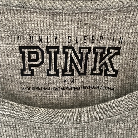 VS PINK Snowflake Sweater 🩶🖤❄️ - Picture 5 of 14